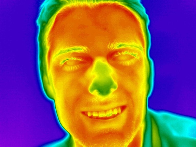 9640-p-series-thermal-infrared-image-mans-face