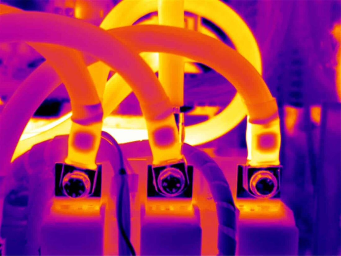 electrical-image-taken-with-FMX-640-and-FMX-320-P-Series-thermal-camera-1-1100x826
